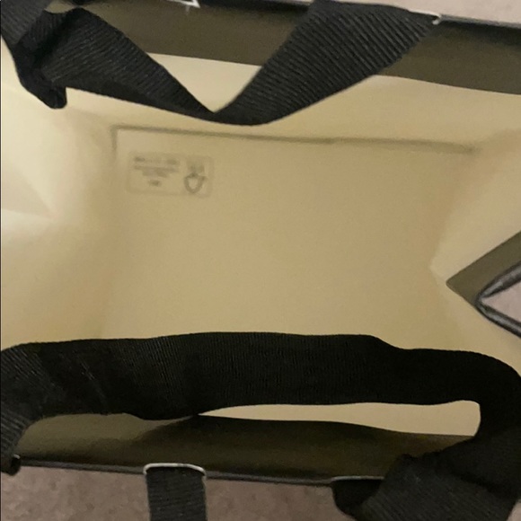 Gucci Shopping Bag - Picture 3 of 3